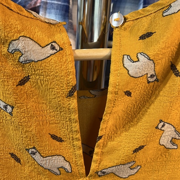 Anthropology Louche  llama‎ top - Picture 2 of 3